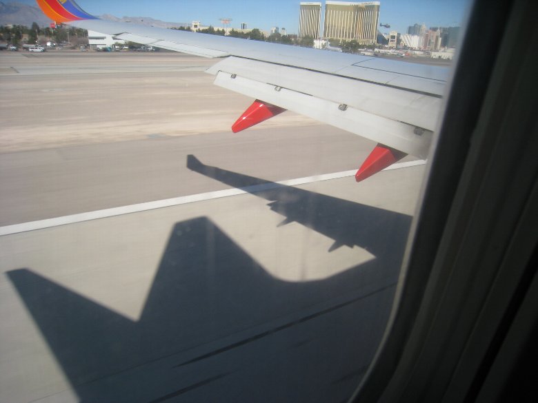 Las Vegas International, MaCarran AirportɒOSouthwest Boeing 737łB@Runway 1 LeftłB