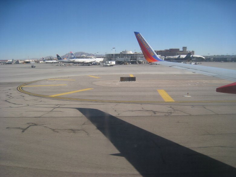 Las Vegas International, MaCarran Airport@Q[gɌĂ܂B